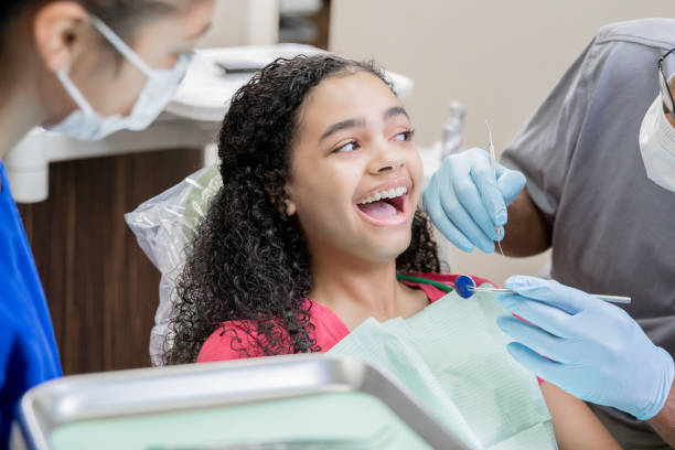 Best Broken or Cracked Tooth Emergency Dentist in Pine Lakes, FL